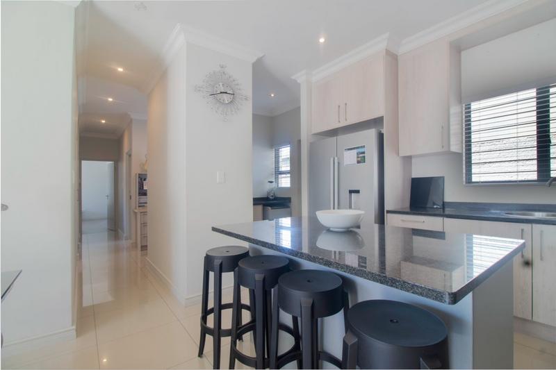 3 Bedroom Property for Sale in Parklands North Western Cape